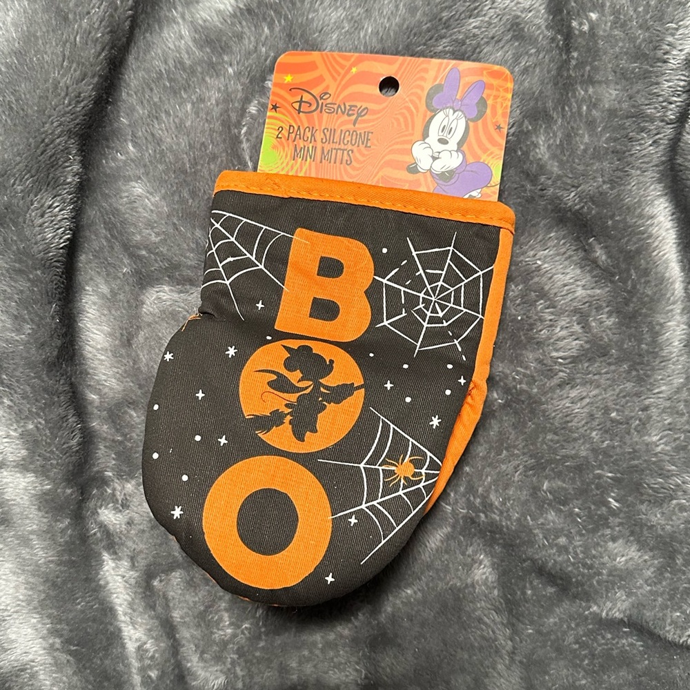 Disney Minnie Mouse Halloween Oven Mitts mini mitts